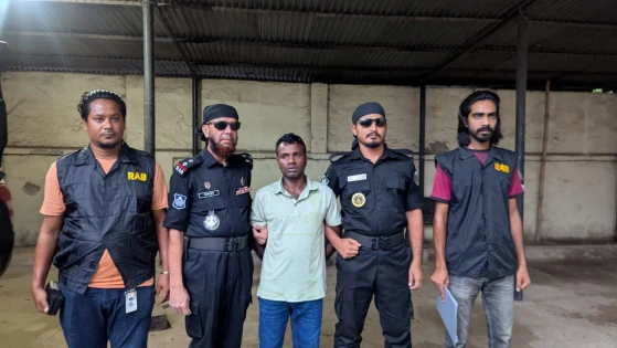 পুলিশ কর্মকর্তাকে হত্যার ১৪ বছর পর মৃত্যুদন্ডপ্রাপ্ত আসামী গ্রেফতার