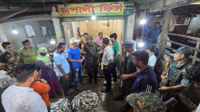 ফরিদপুরে ইলিশের আড়তে অভিযান, ৮০ হাজার টাকা জরিমানা