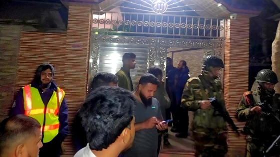 যশোর অভয়নগরে চাঁদা না দেওয়ায় ককটেল বিস্ফোরণ