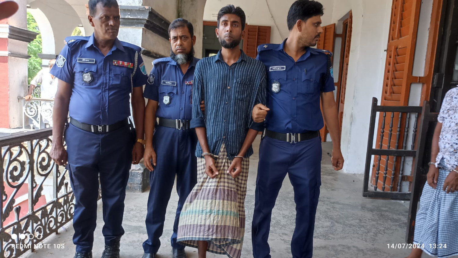 ফরিদপুরে ইজিবাইক চালককে হত্যার দায়ে যুবকের মৃত্যুদন্ড