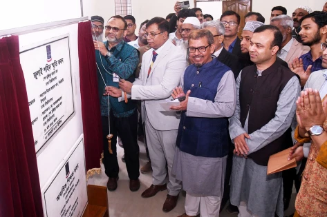 ঢাবি ছাত্রদের আবাসনের জন্য ‘জুলাই শহিদ স্মৃতি ভবন’ উদ্বোধন