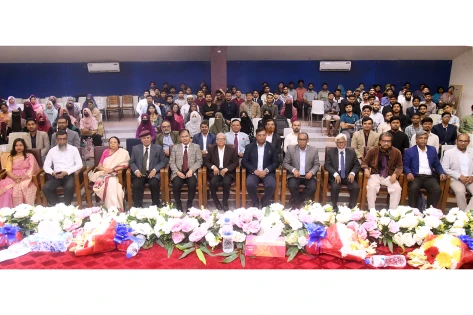 ঢাবি’র ১৫৪ জন শিক্ষার্থীর ১৯ লাখ টাকা বৃত্তি লাভ