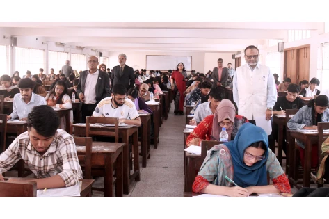 ঢাবি ব্যবসায় শিক্ষা ইউনিটের ভর্তি পরীক্ষা অনুষ্ঠিত