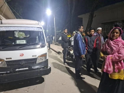 মাদারীপুরে তুচ্ছ ঘটনার জের ধরে ৪টি বসতঘর ভাংচুর লুটপাট