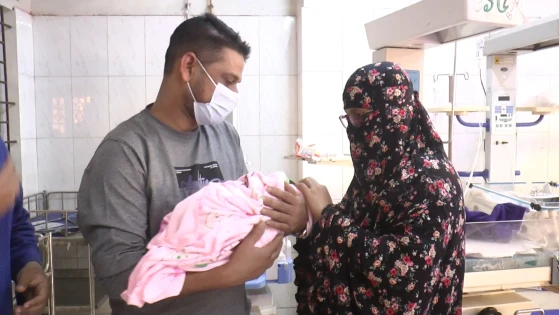 ক্লিনিকের বাথরুমে পাওয়া সেই নবজাতক পেল নতুন ঠিকানা