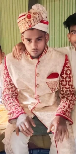 নোয়াখালীতে গাছ থেকে পড়ে যুবকের মৃত্যু