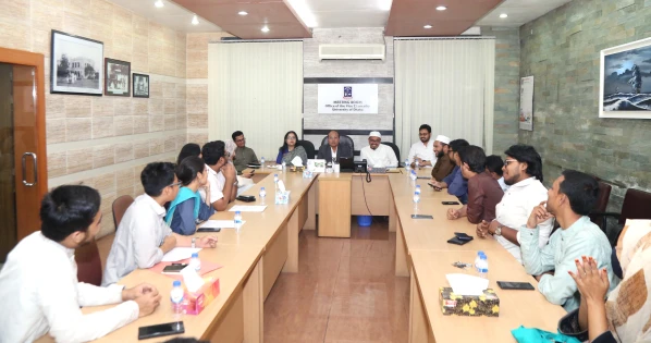 ডাকসু নেতৃবৃন্দের সঙ্গে ঢাবি উপাচার্যের মতবিনিময়