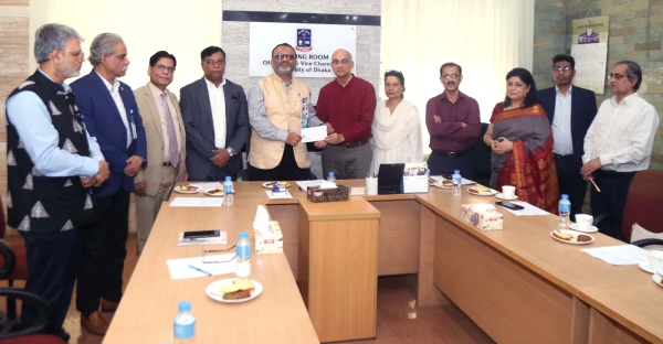 ঢাবি’র অসচ্ছল শিক্ষার্থীদের বৃত্তি প্রদানের জন্য ৬০ লাখ টাকার নতুন ট্রাস্ট ফান্ড গঠন