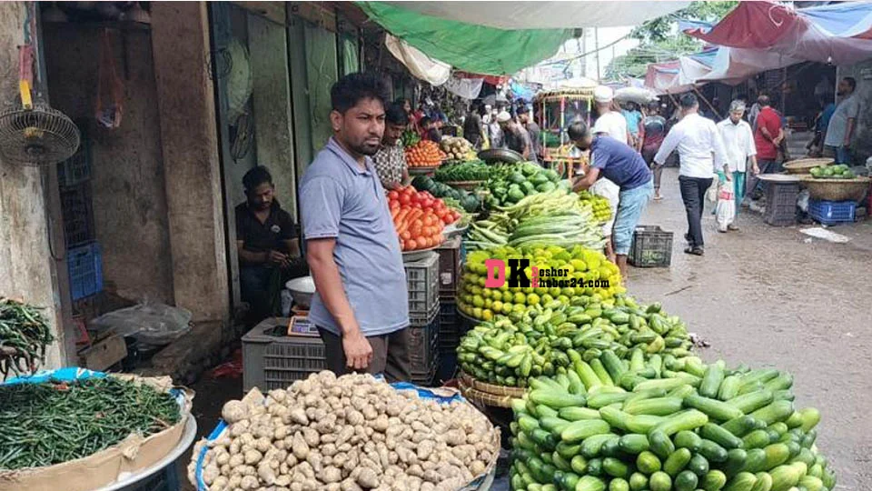 হঠাৎ দামে আগুন লেগেছে ভোলার সবজি বাজারগুলোতে