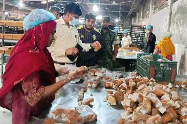 কেক তৈরিতে পচা ডিম, বেকারিকে ৪০ হাজার টাকা জরিমানা