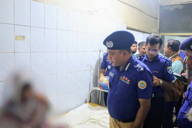 ভোলায় স্ত্রীকে এসিড নিক্ষেপে ঝলসে দেয়ার অভিযোগে স্বামী আটক