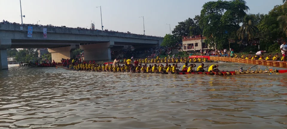 ভাঙ্গায় ২'শ বছরের ঐতিহ্যবাহী নৌকা বাইচ অনুষ্ঠিত