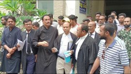 ফরিদপুরে শেখ হাসিনার বেয়াই খন্দকার মোশাররফসহ ১৫ জনের বিরুদ্ধে হত্যাচেষ্টা মামলা