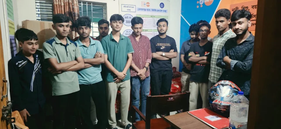 নোয়াখালীতে কিশোর গ্যাংবিরোধী অভিযানে আটক ৬৭