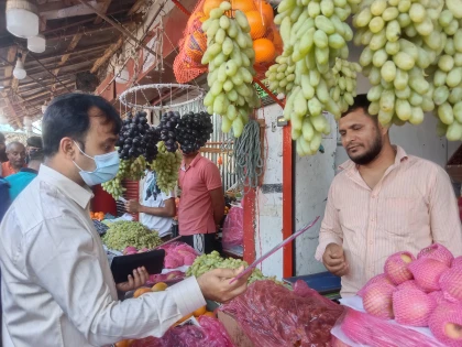 নিরাপদ খাদ্য নিশ্চিত করণে তাড়াইলে মোবাইল কোর্ট অভিযান; ৮ ব্যবসায়ীকে জরিমানা