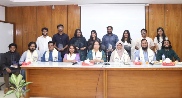 ঢাকা বিশ্ববিদ্যালয়ে জাতীয় ব্রিটিশ পার্লামেন্টারি বিতর্ক প্রতিযোগিতা সমাপ্ত
