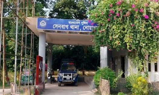 নোয়াখালীতে কাভার্ডভ্যানে ট্রাকের ধাক্কা, নিহত ২